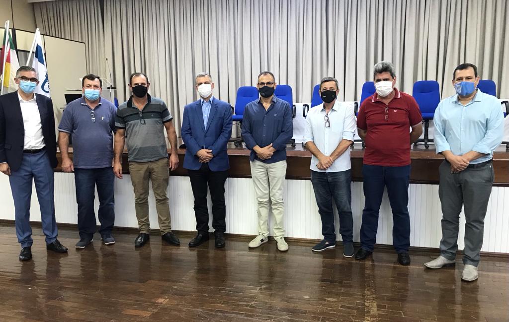 Prefeito Ruben participa de importante encontro com a presidência da Corsan   